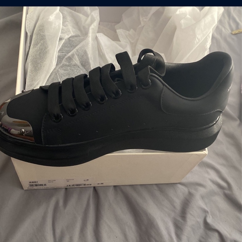 Women’s Alexander Mcqueens